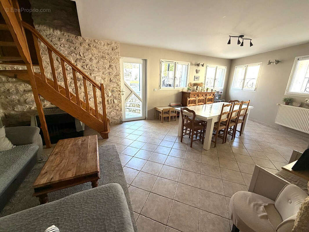 Maison à BREUIL-BOIS-ROBERT