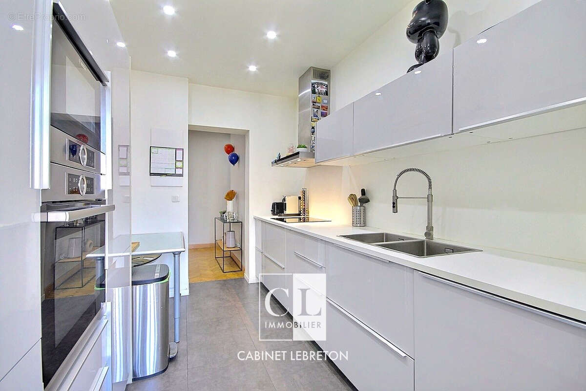 Appartement à MARSEILLE-8E