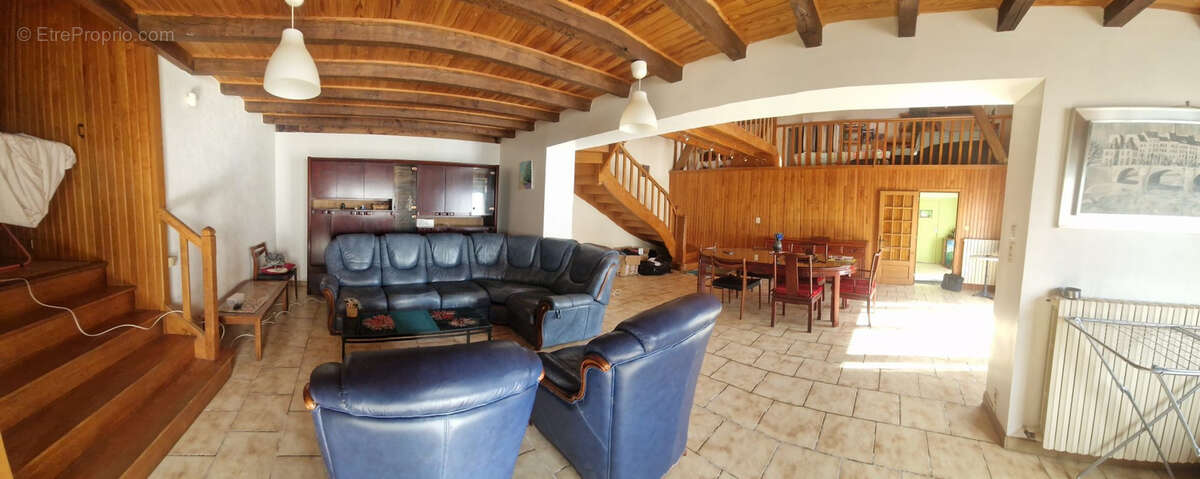 Maison à LE CHATELET