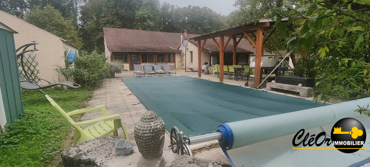 Maison à PIERRE-DE-BRESSE