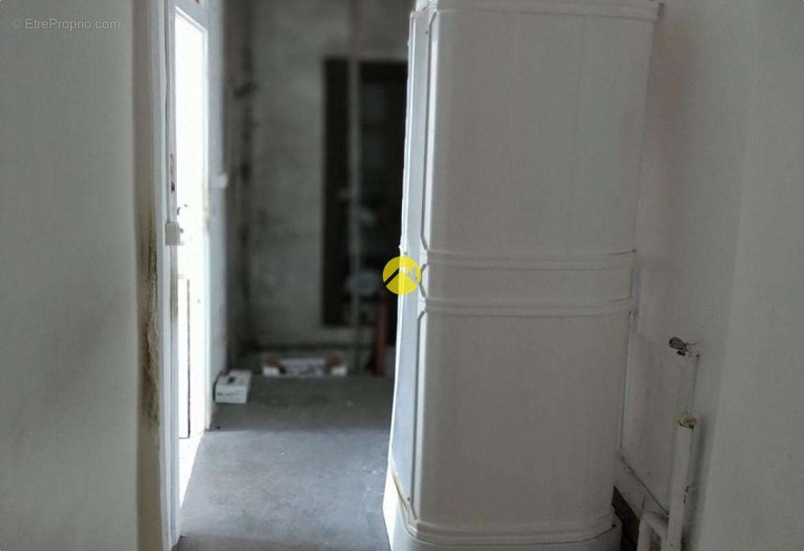 Maison à LURCY-LEVIS