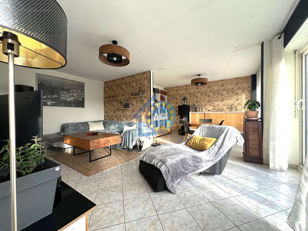 Appartement à MANTES-LA-VILLE