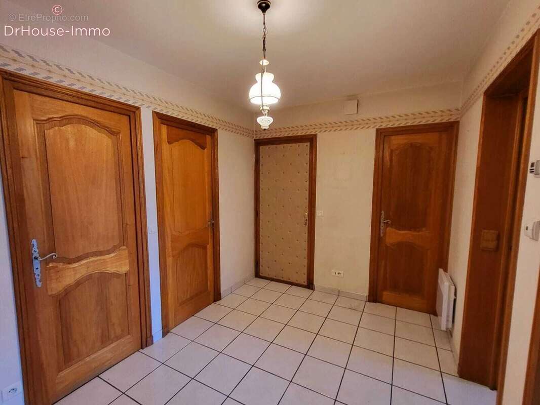 Appartement à ESPALY-SAINT-MARCEL