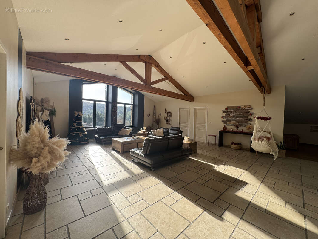 Maison à SAINT-GENEST-MALIFAUX