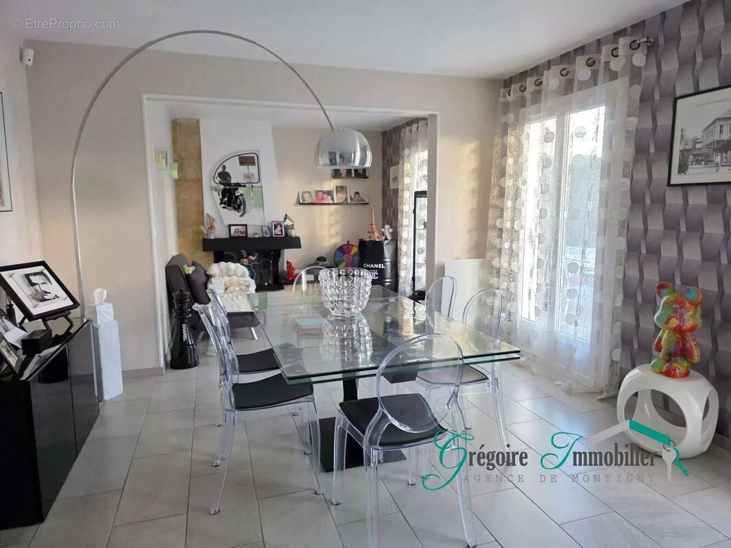 Maison à MONTIGNY-SUR-LOING