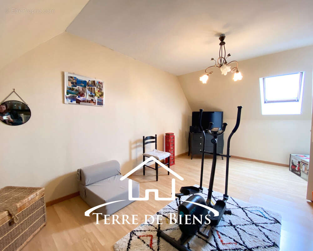 Maison à VIC-SUR-AISNE