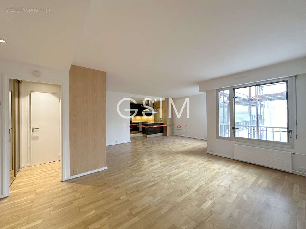 Appartement à NEUILLY-SUR-SEINE