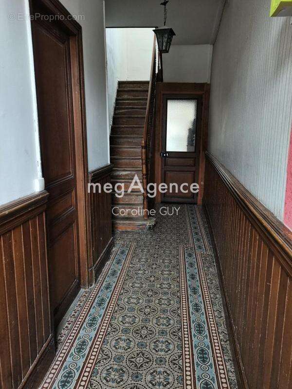 Maison à SAINT-MOMELIN