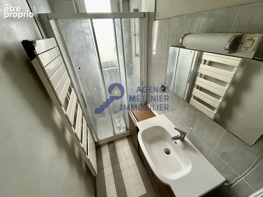 Maison avec 3 chambres, sous-sol, garage et beaux volumes à aménager - photo 13