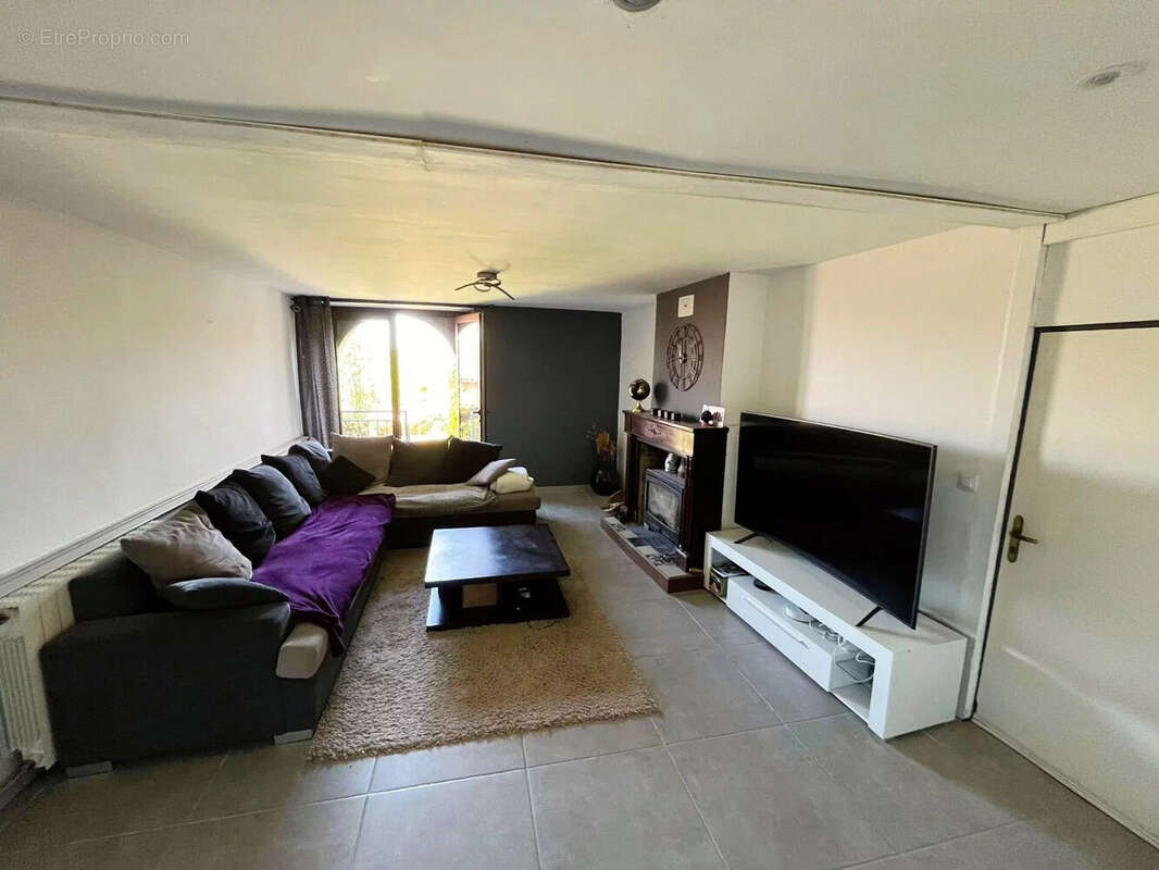Maison 260 m² à Monsempron-Libos  - photo 5