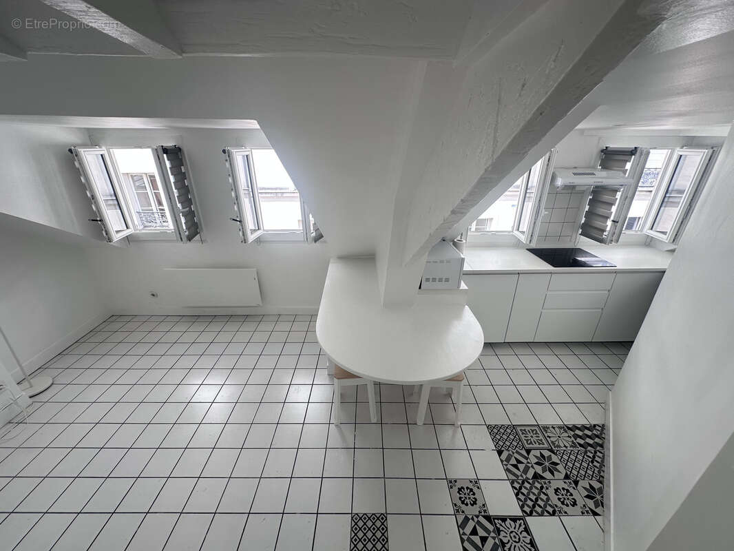 Paris 11 - folie mericourt - charmant studio renove - photo 9