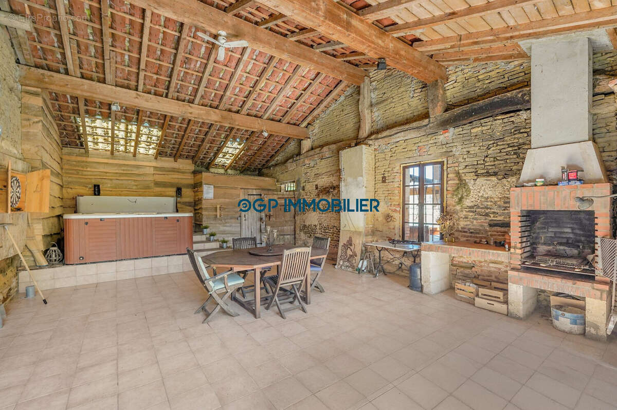 Maison à VERDUN-SUR-GARONNE