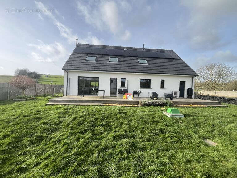 Maison à BUIRE-AU-BOIS