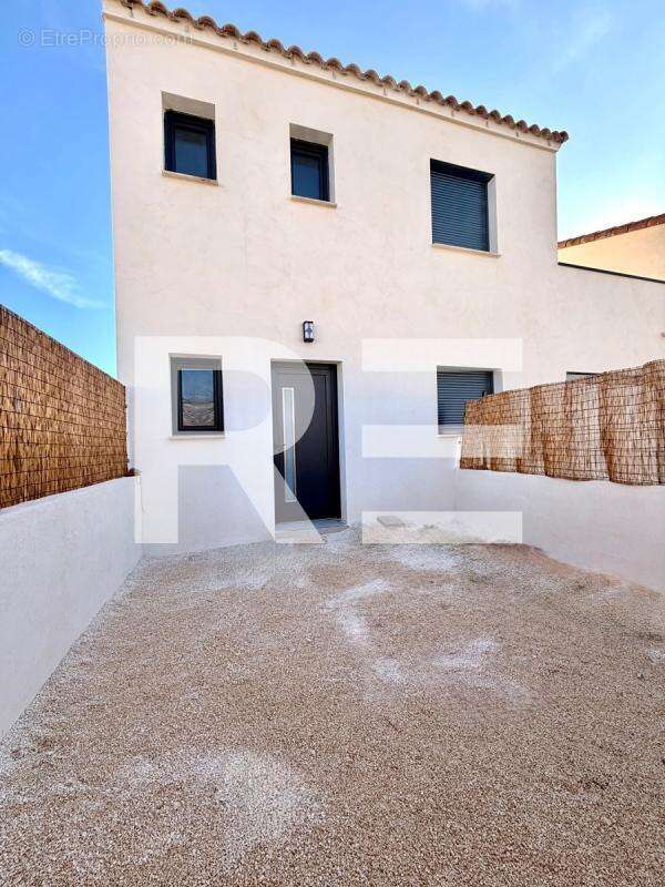 Maison à MOUSSAC