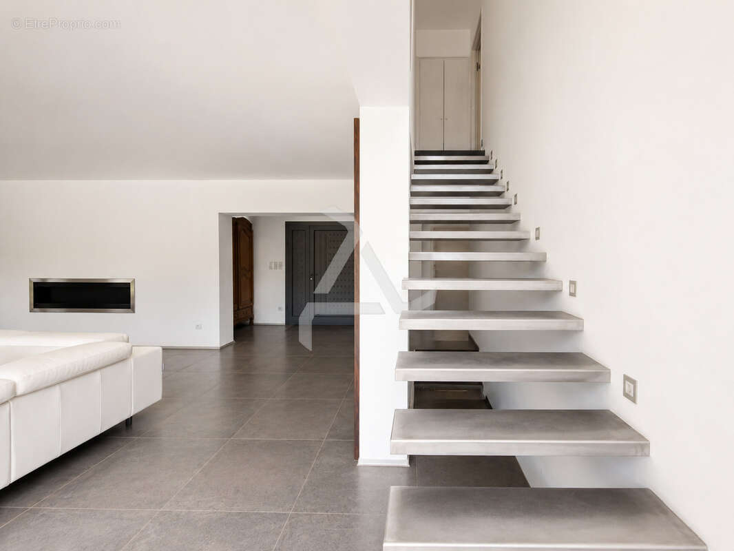 Villa t7 de 211m2 contemporaine avec piscine sous-sol aménagé et chambre indépendante - photo 32