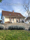 Maison à SERRIGNY-EN-BRESSE