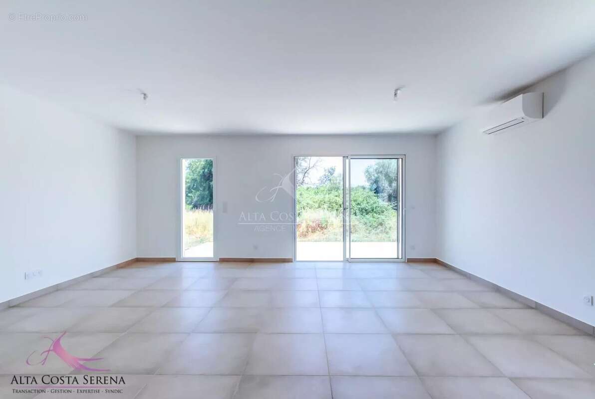 Maison à PRUNELLI-DI-FIUMORBO