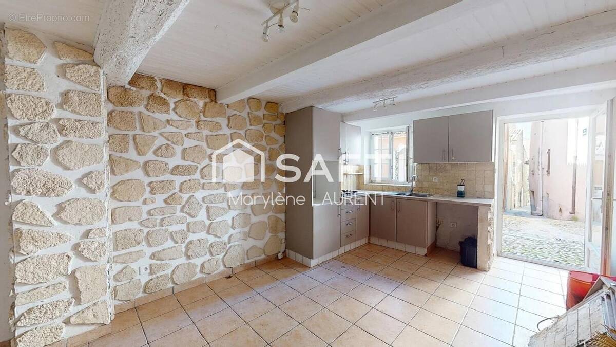Photo 1 - Maison à COLLOBRIERES