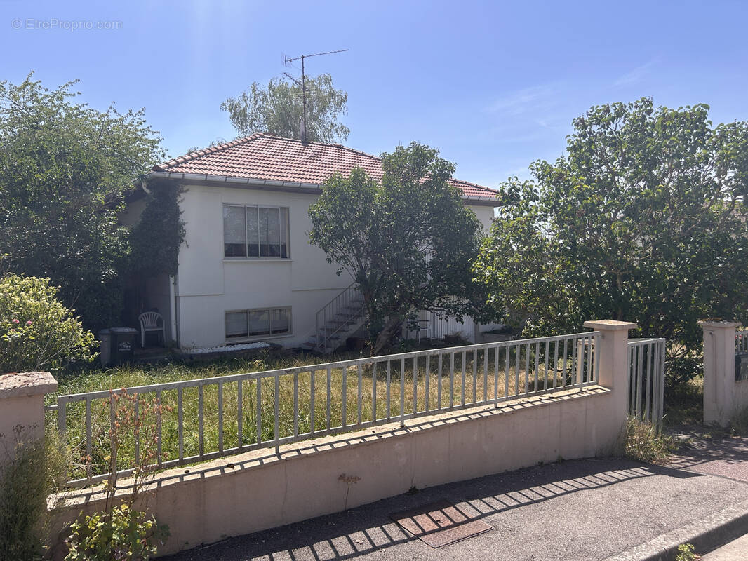 Maison à VILLEY-SAINT-ETIENNE