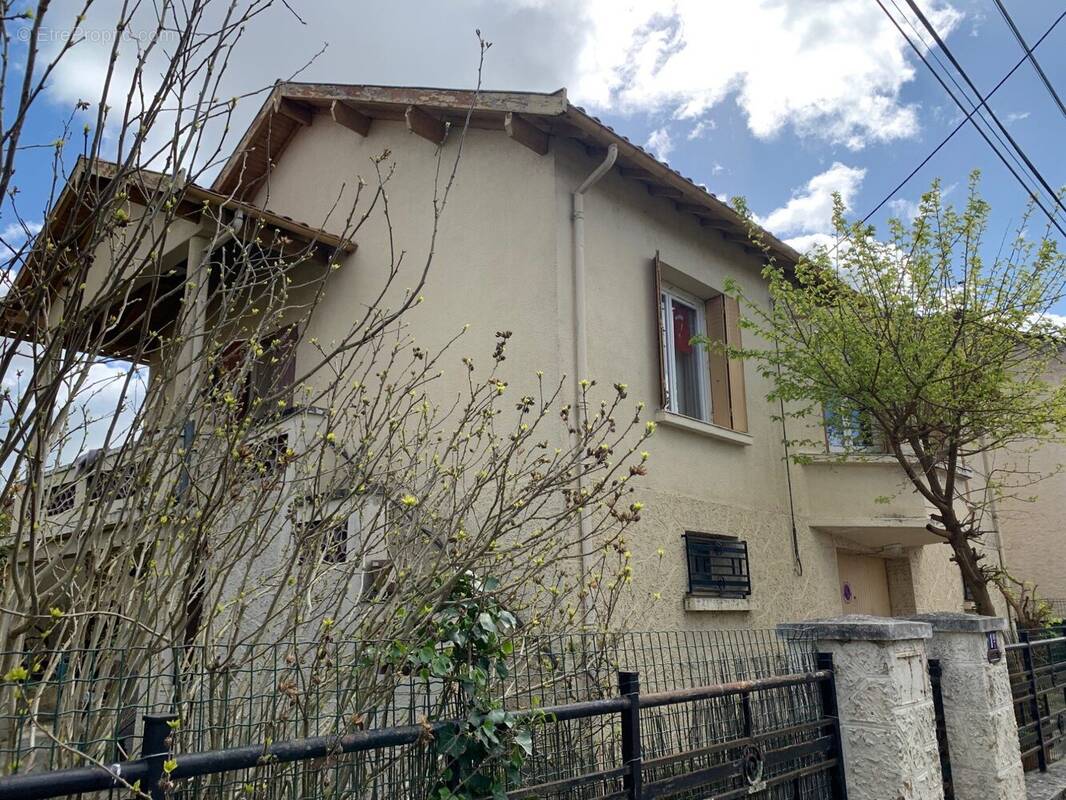 vue depuis la rue - Maison à AUCH