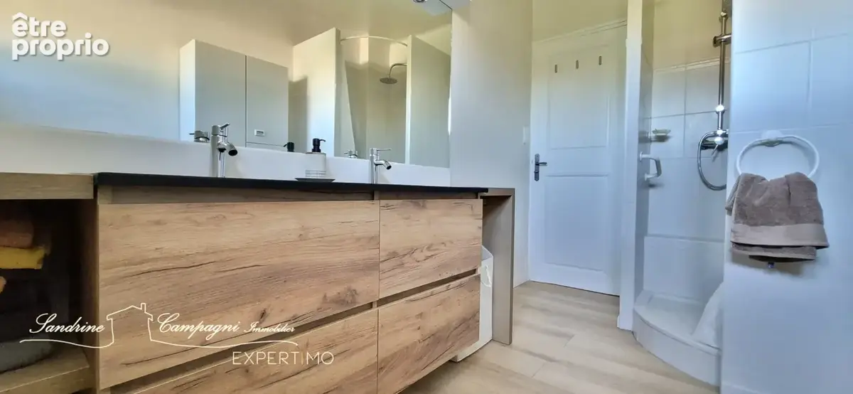 Maison de caractère T5/T7 rénovée vendue meublée - photo 9