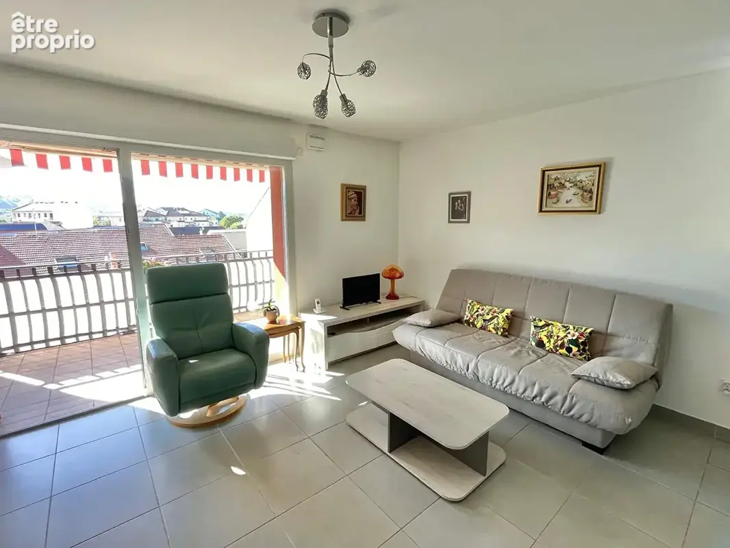 Appartement T3 de 64 m² avec garage à BOURGOIN-JALLIEU (Centre-ville) - photo 4