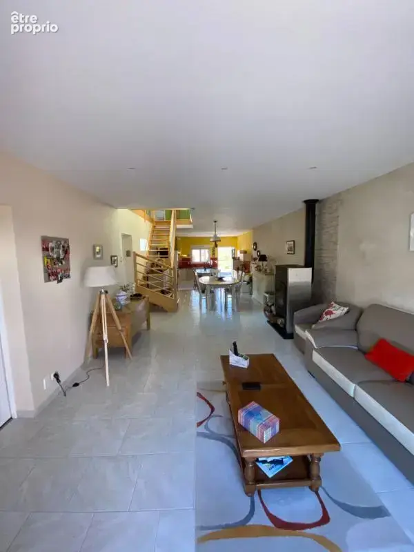 Propiété avec étang et rivière 273 m2 - photo 4
