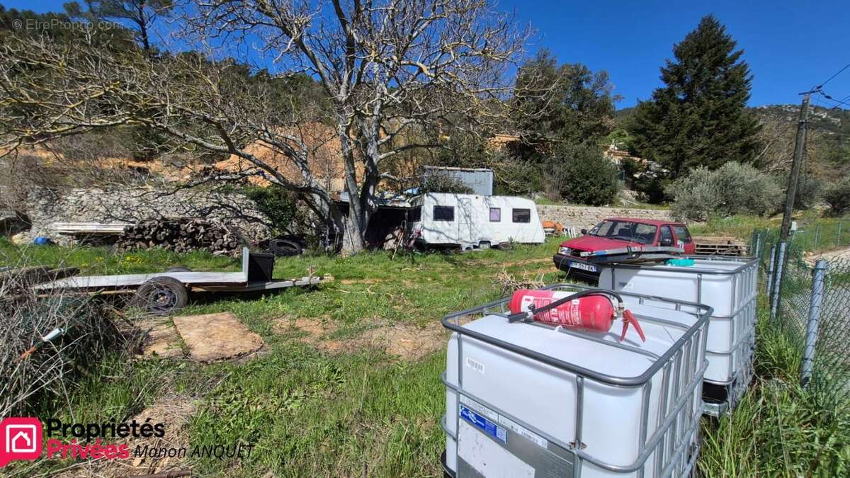 **Maison 4 pièces à Signes édifiée sur 3000m² de terrain** - photo 12