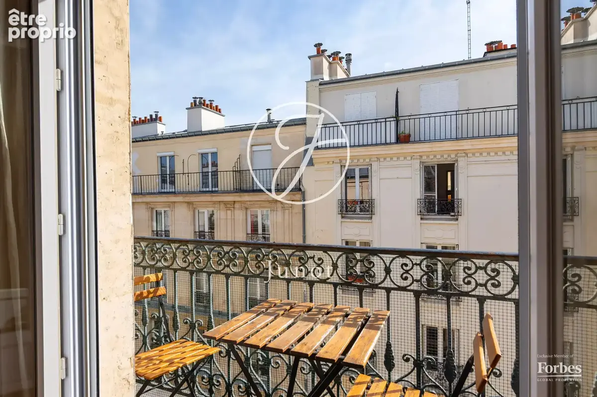 Paris 18e - JULES JOFFRIN / RUE HERMEL - Appartement - 3 pièces - 61.15m² Carrez - 2 chambres - Balcon - photo 2