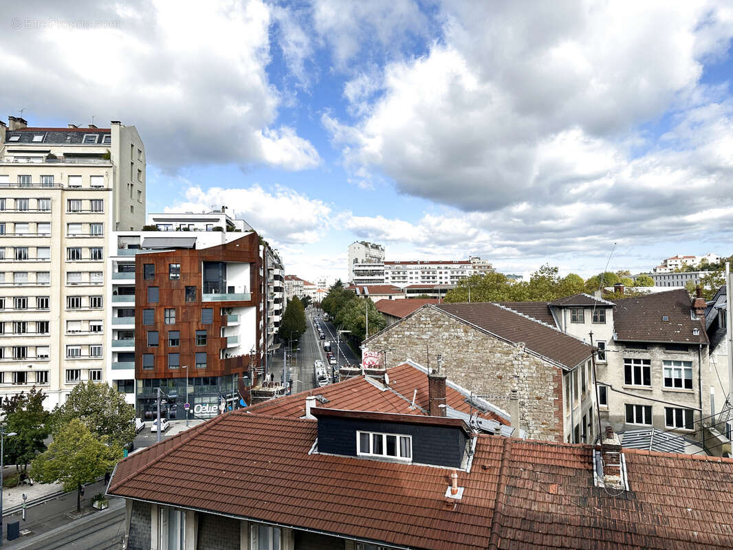 Appartement à SAINT-ETIENNE