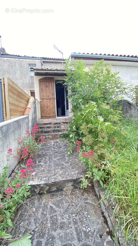 Maison à SAINT-THOMAS-DE-CONAC