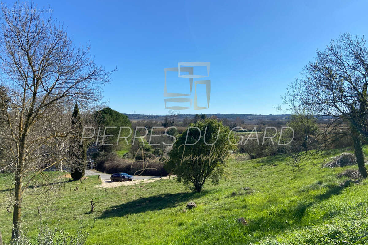 Terrain à LA ROUVIERE