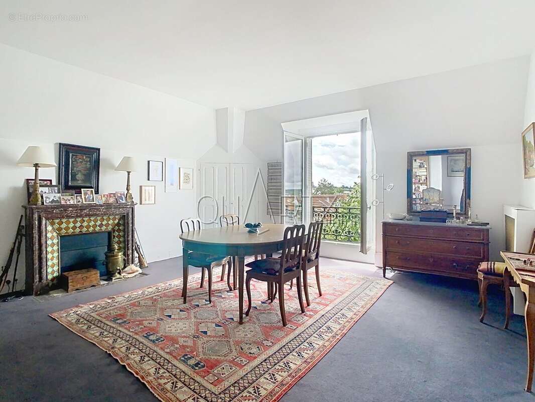Appartement à LE CHESNAY