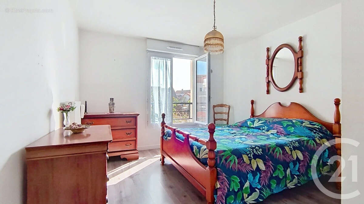 Appartement à BRIE-COMTE-ROBERT