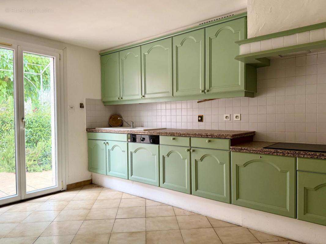 Maison à L&#039;ISLE-SUR-LA-SORGUE