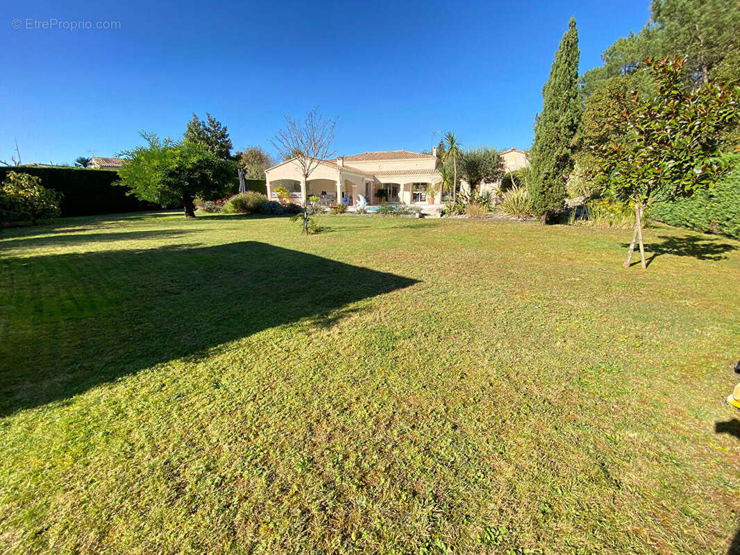 Maison à MARTIGNAS-SUR-JALLE