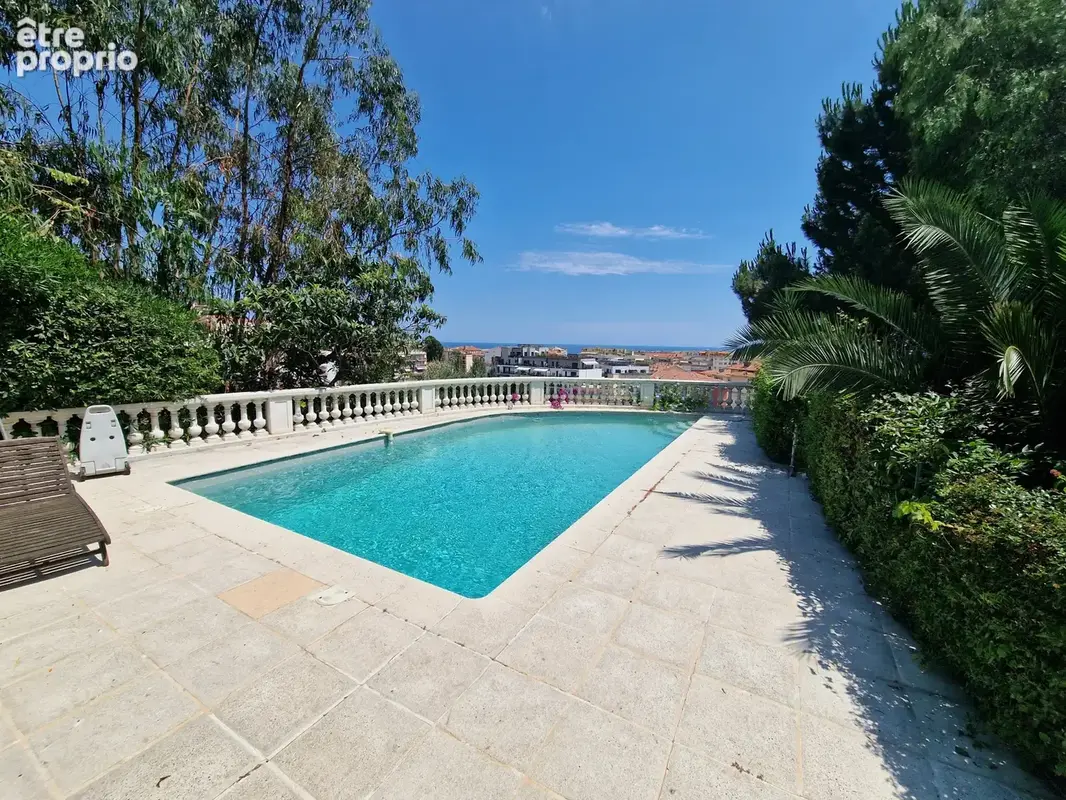 Villa belle époque centre ville de Menton avec vue mer - photo 2