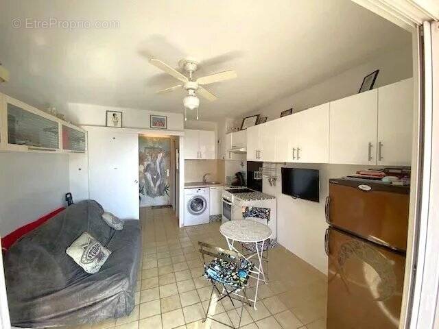 Appartement à LA LONDE-LES-MAURES