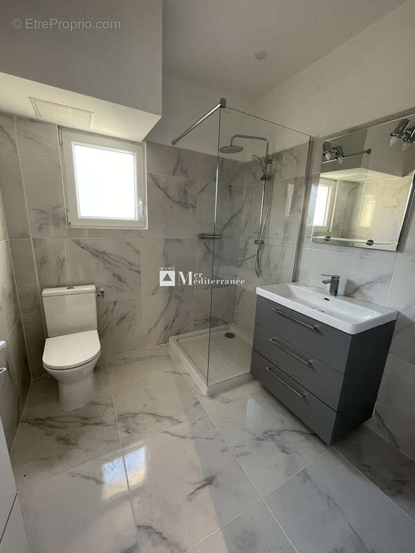 Appartement à COGOLIN