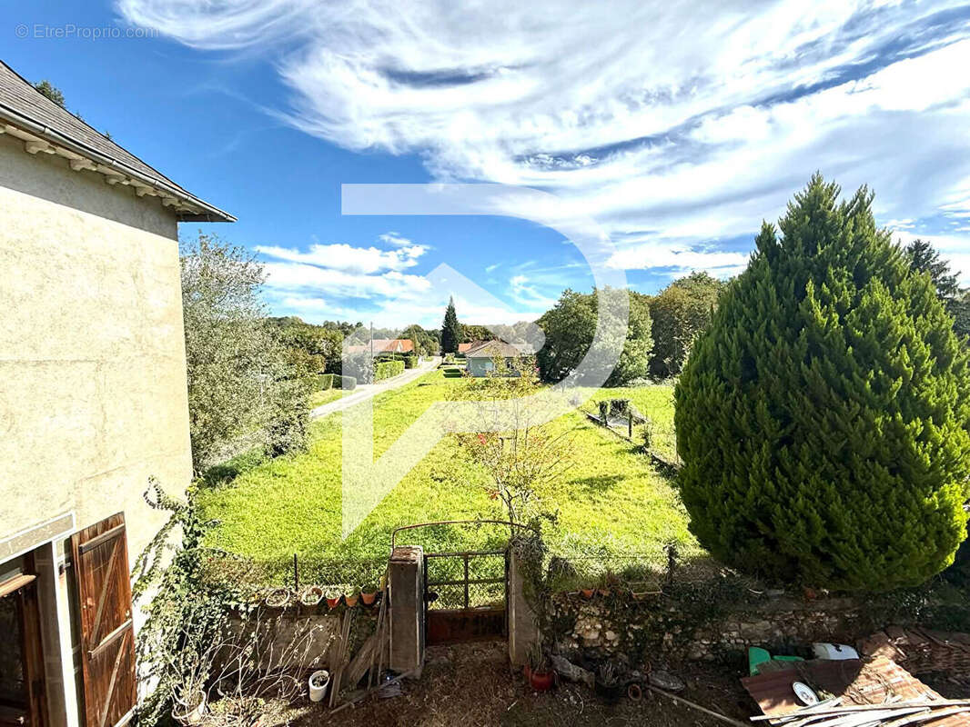 Maison à LAHOURCADE