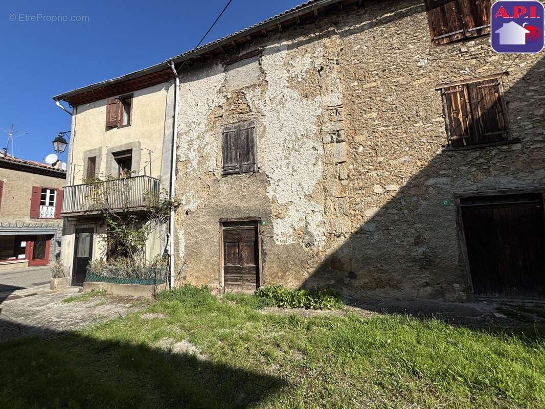 Maison à ESPEZEL