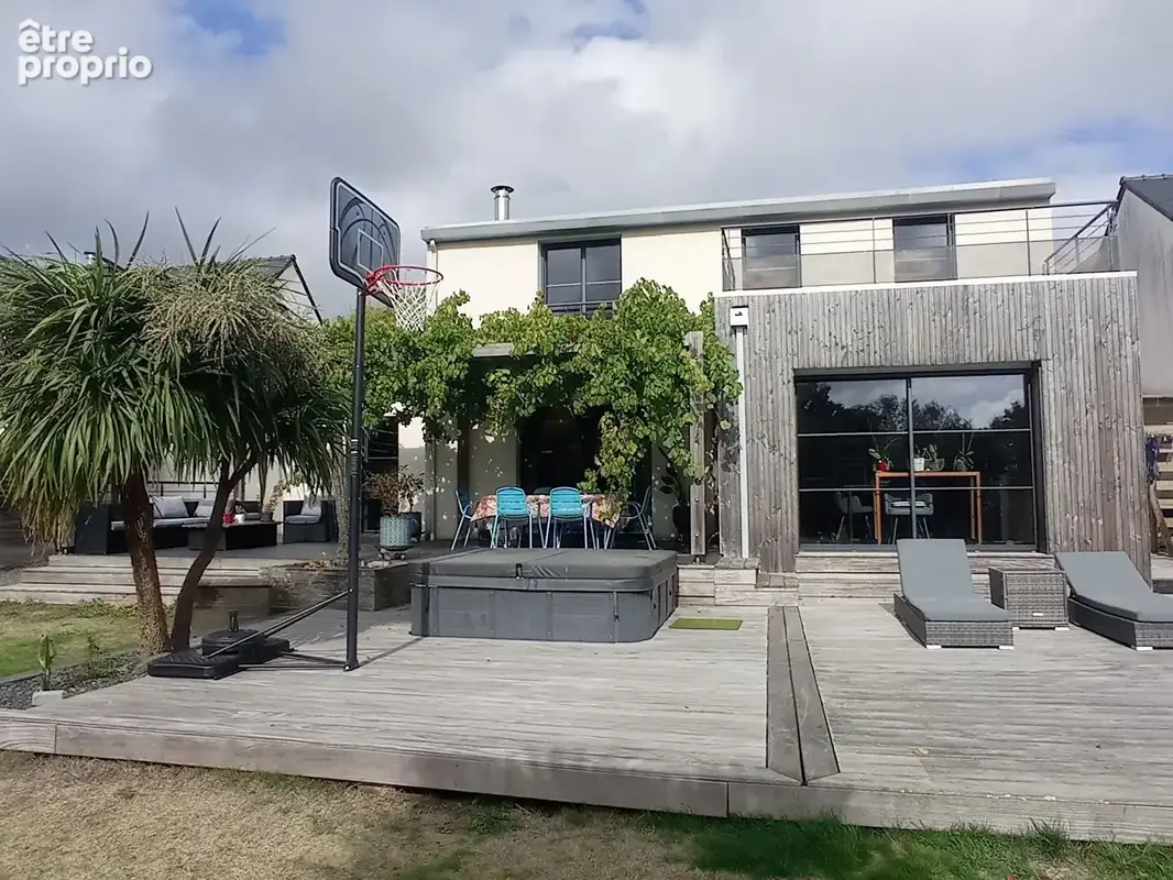 PROCHE AURAY - Maison contemporaine de 4 chambres avec garage. - photo 1