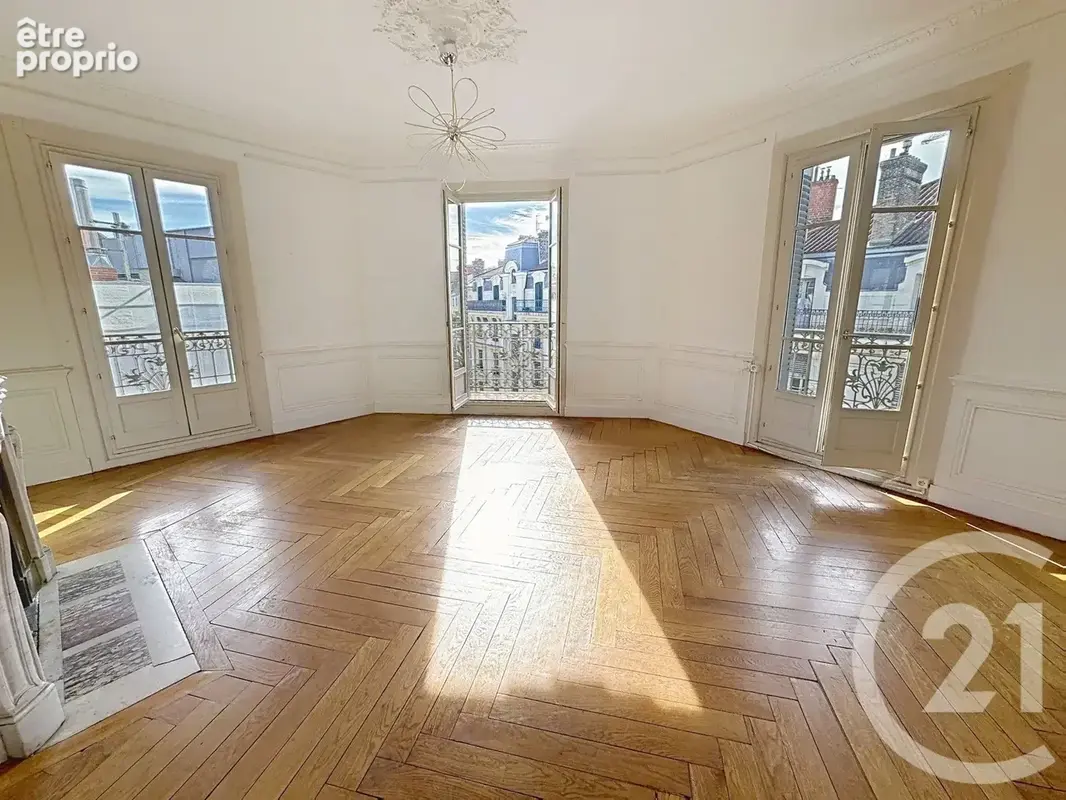 Appartement 5 pièces 127 m² à vendre à Lyon-1e (69001) - photo 2