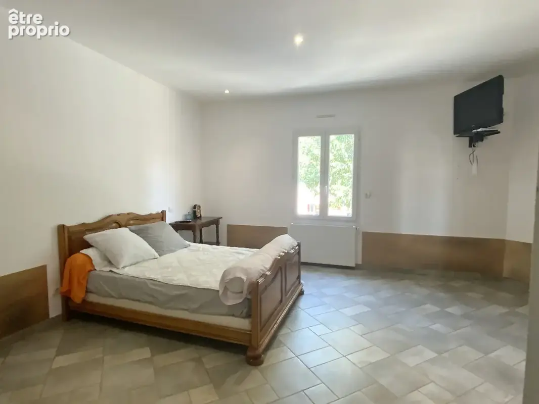 Immeuble de 2 logements avec terrain. - photo 4