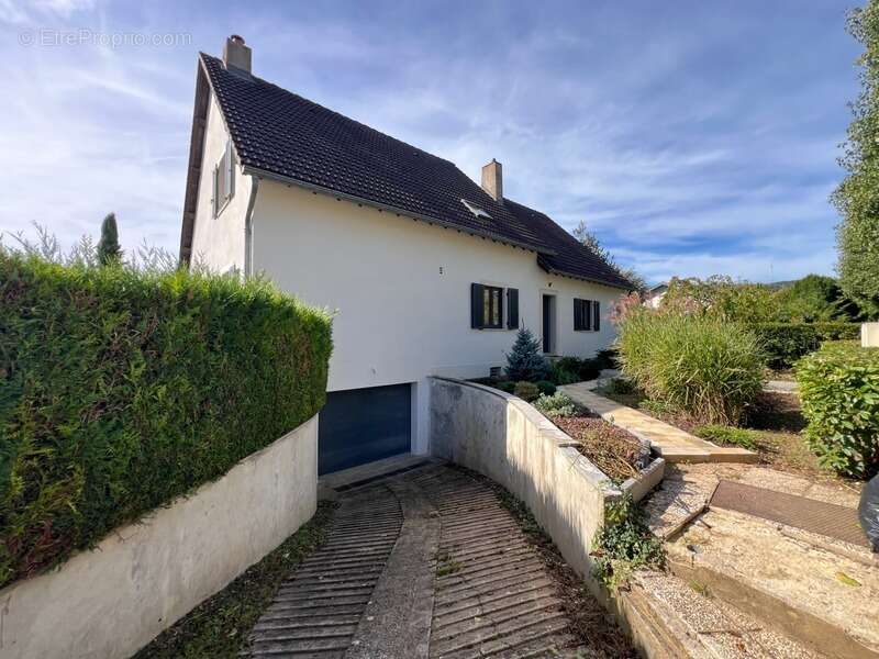 Maison à NUITS-SAINT-GEORGES