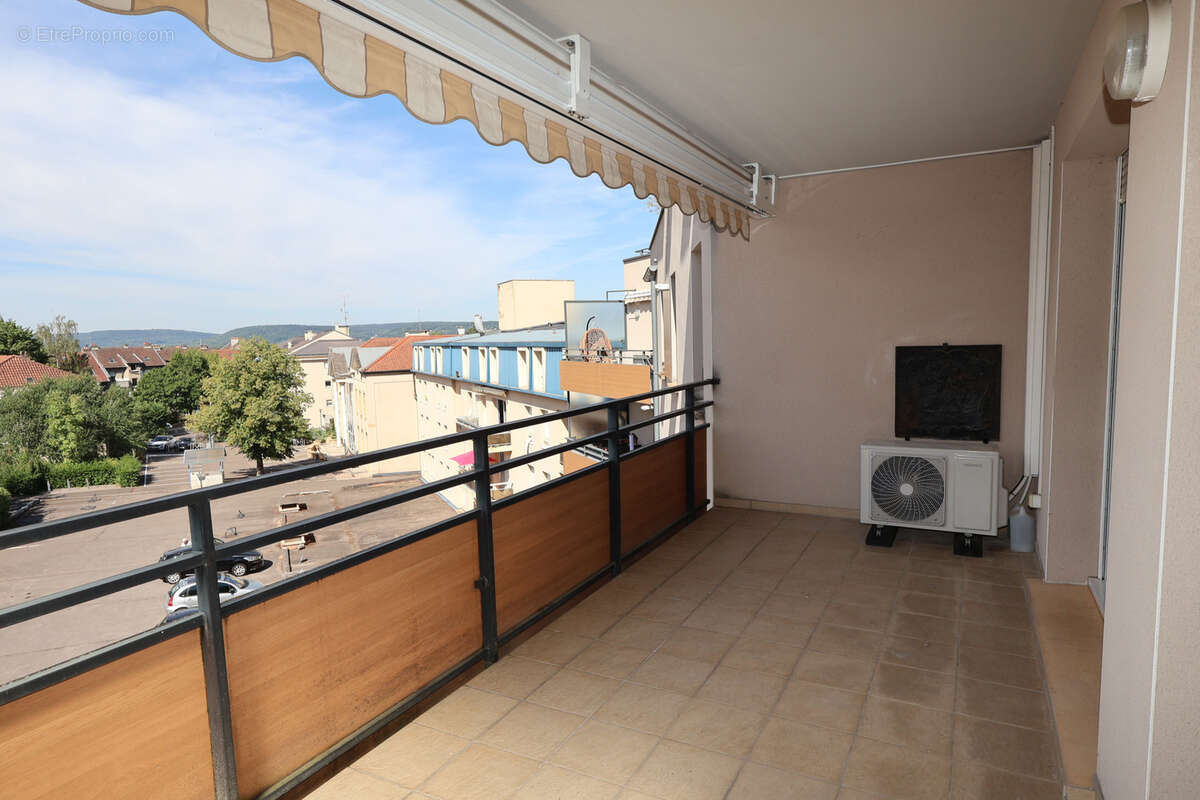 Montigny centre  appartement climatisé avec terrasse 3 chambres 2 garages ascenseur - photo 8