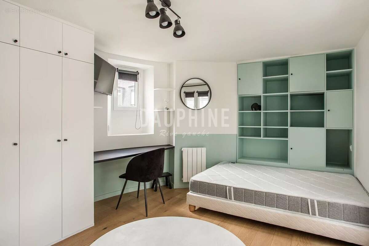 Appartement à PARIS-6E