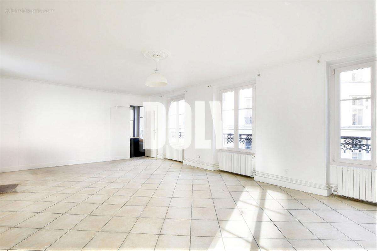 Appartement à PARIS-7E