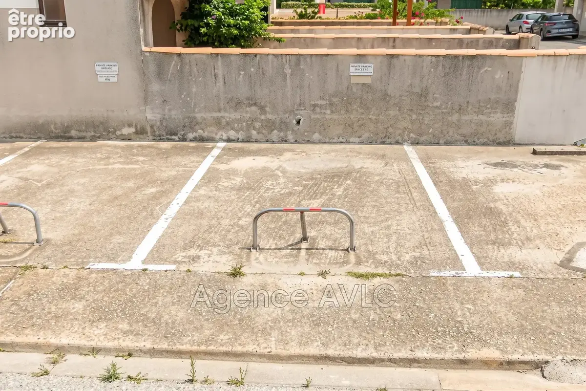 Parking à SAINTES-MARIES-DE-LA-MER