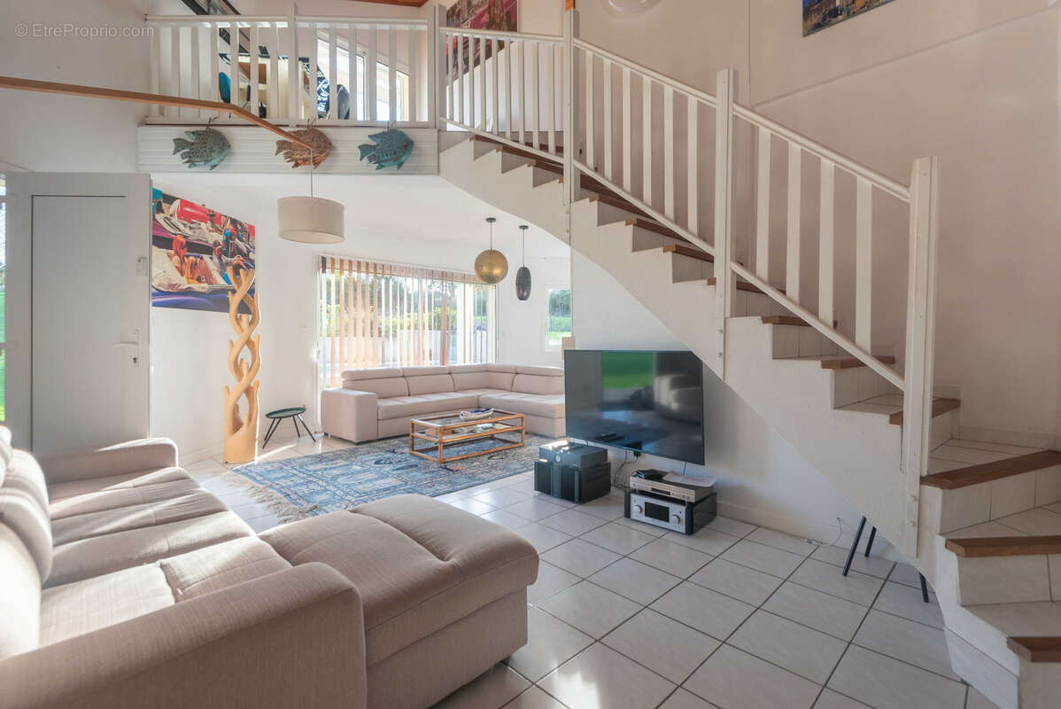 Maison à CARIGNAN-DE-BORDEAUX